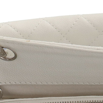Chanel Sac GST en cuir caviar blanc