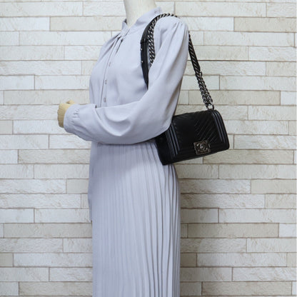 Chanel Sac Boy en cuir noir