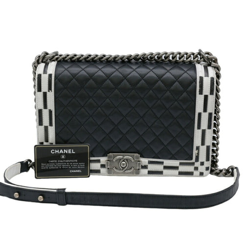 Chanel Sac Boy en cuir noir
