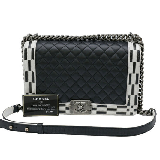 Chanel Sac Boy en cuir noir
