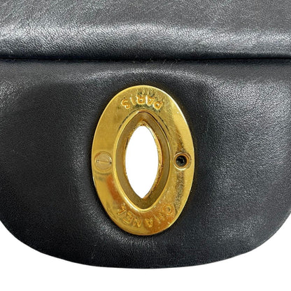 Chanel Sac Single Flap en cuir noir