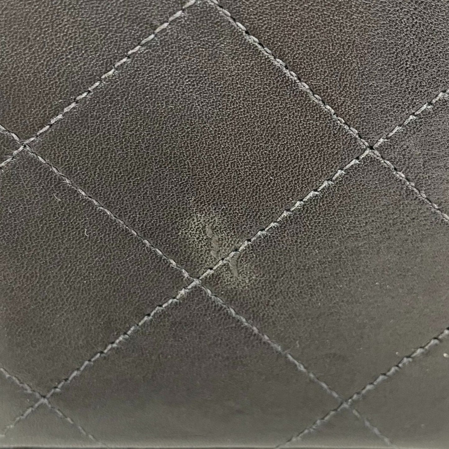Chanel Sac Single Flap en cuir noir