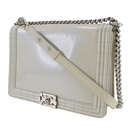 Chanel Sac Boy en cuir blanc