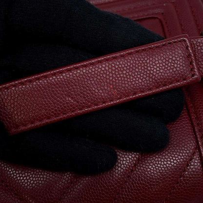 Chanel Sac Boy en cuir caviar rouge