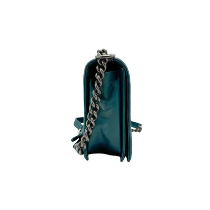 Chanel Sac Boy en cuir vert