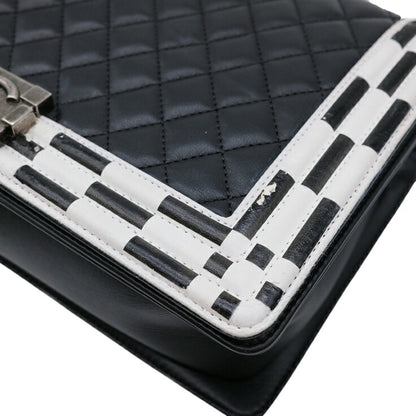 Chanel Sac Boy en cuir noir