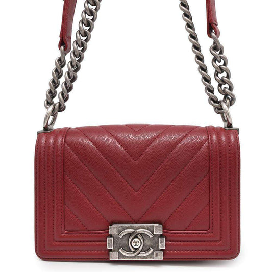 Chanel Sac Boy en cuir caviar rouge