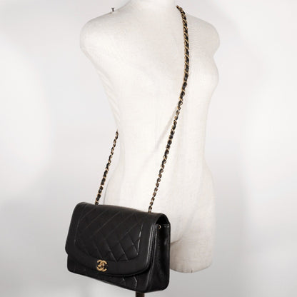 Chanel Sac Diana en cuir noir