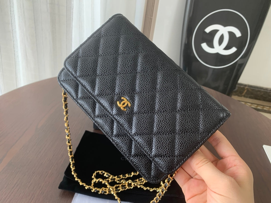 CHANEL WOC 19CM BLACK CAVIAR GOLD HARDWARE