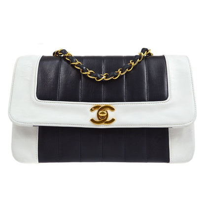 CHANEL 1991-1994 Vertical Border Flap Small Navy Lambskin