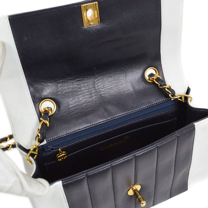 CHANEL 1991-1994 Vertical Border Flap Small Navy Lambskin