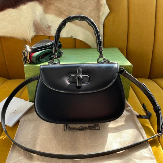 Gucci BAMBOO TOP HANDLE BAG 21 IN BLACK CALFSKIN