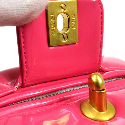 CHANEL 1995 Heart Mirror Vanity Handbag
