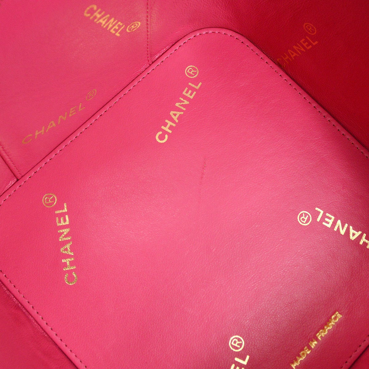 CHANEL 1995 Heart Mirror Vanity Handbag