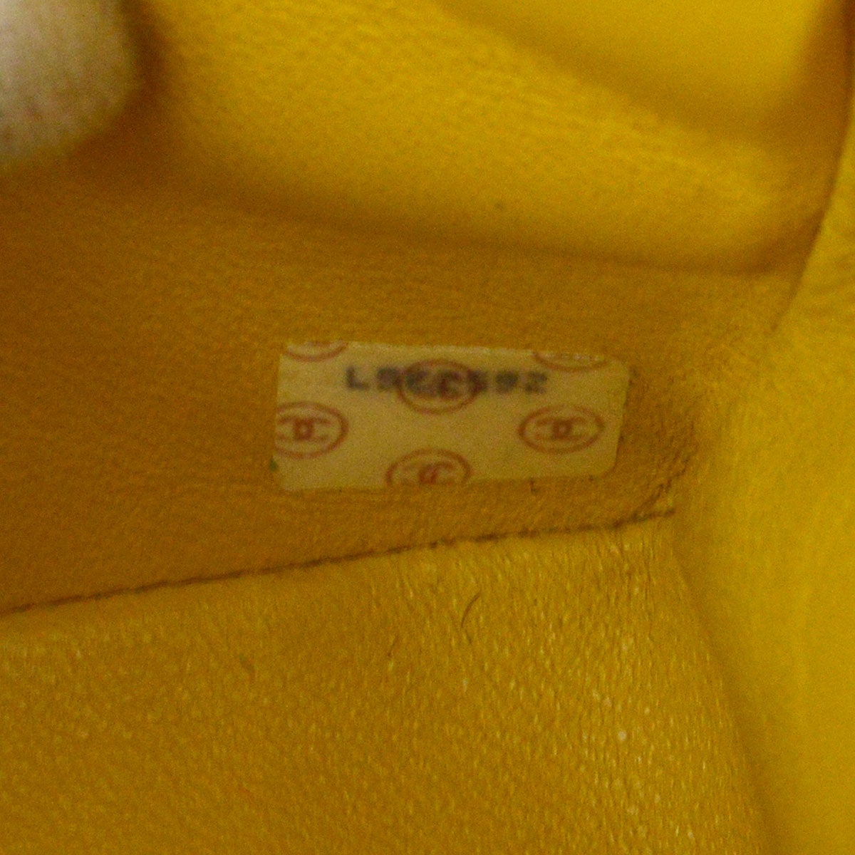 CHANEL 1991-1994 Yellow Linen Diana Medium
