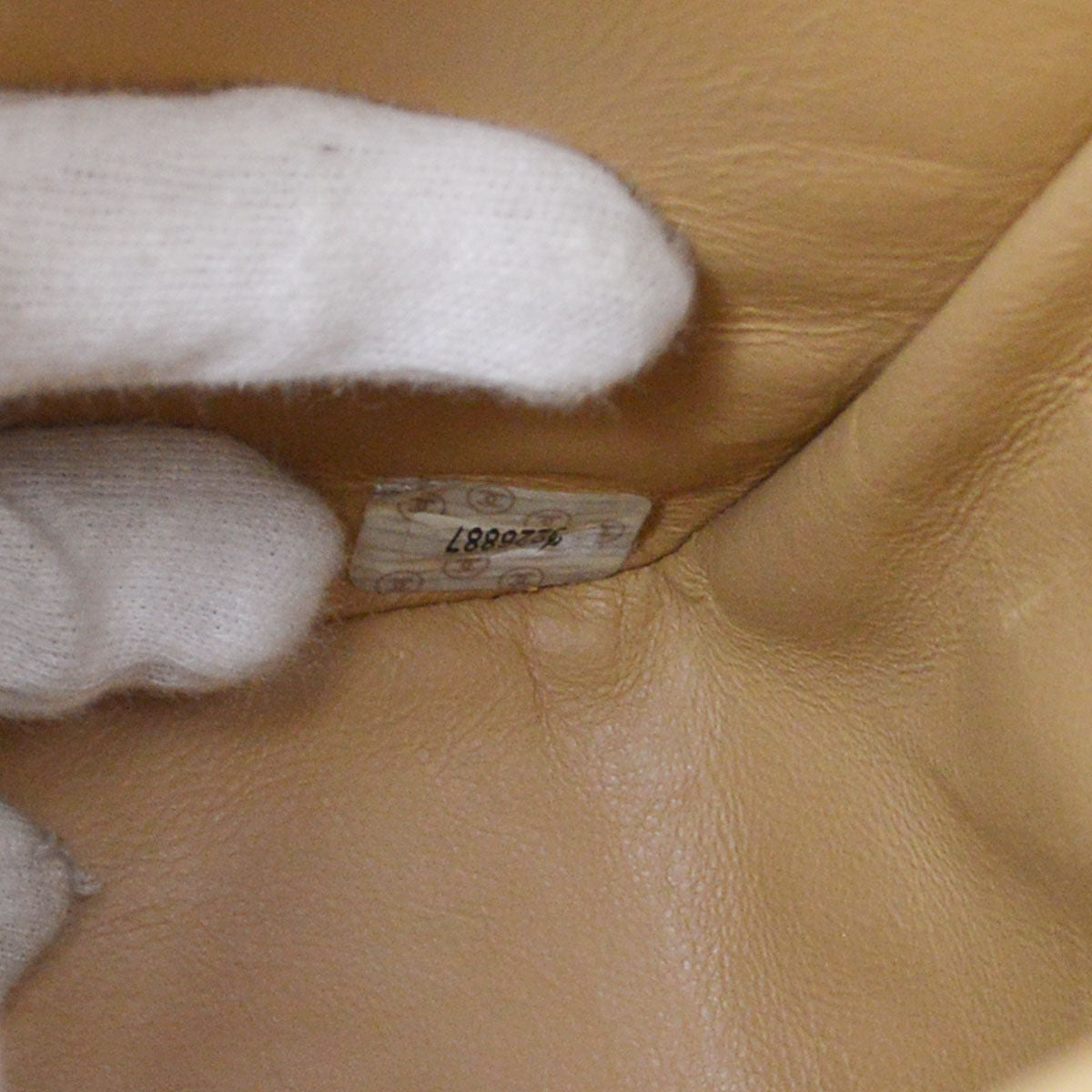 CHANEL 1994-1996 Beige Lambskin Straight Flap Medium