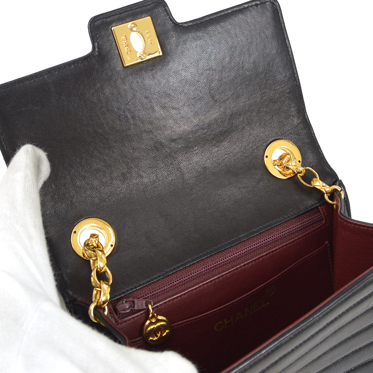 CHANEL 1991-1994 Black Lambskin horizontal Flap Bag