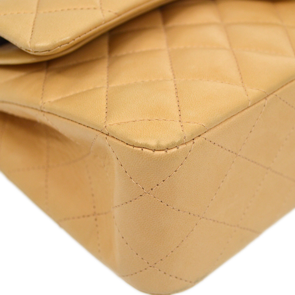 CHANEL 2004-2005 Classic Flap Medium Beige Lambskin