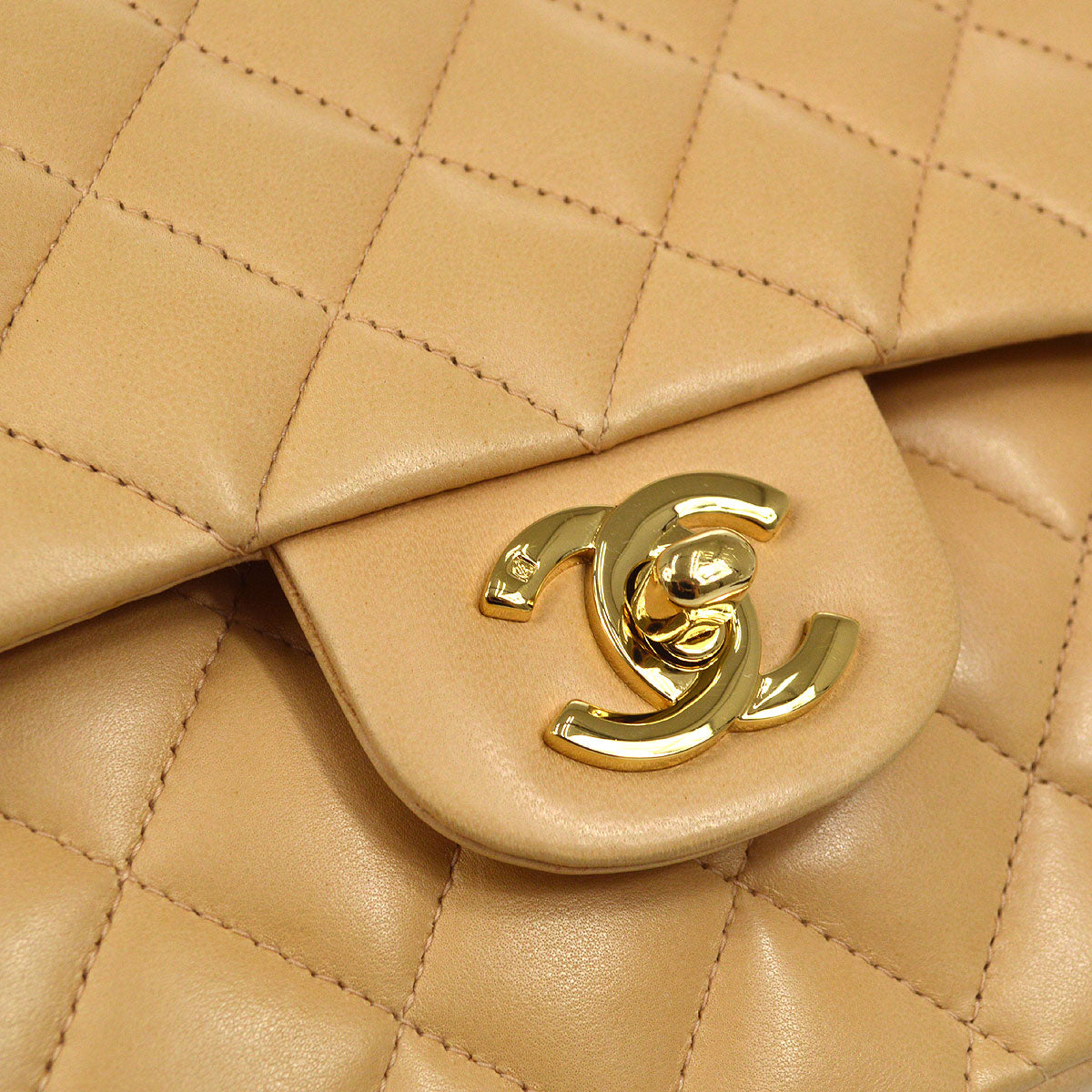 CHANEL 2004-2005 Classic Flap Medium Beige Lambskin