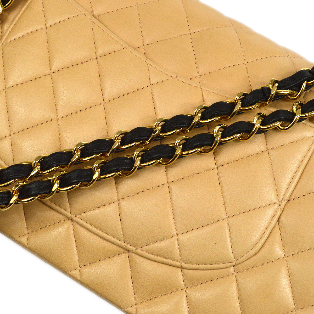 CHANEL 2004-2005 Classic Flap Medium Beige Lambskin