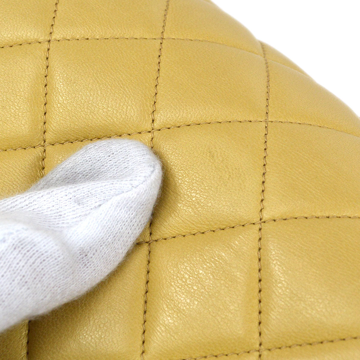 CHANEL 1996-1997 Paris Limited Round Double Flap Small Beige Lambskin