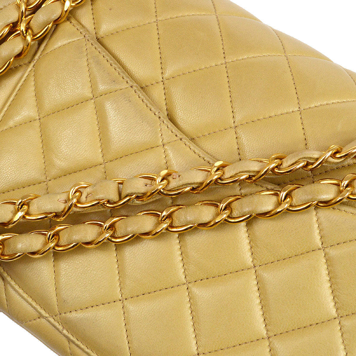 CHANEL 1996-1997 Paris Limited Round Double Flap Small Beige Lambskin