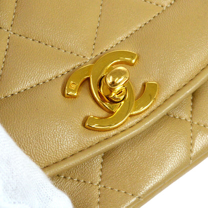 CHANEL 1989-1991 Beige Lambskin Diana Flap Small