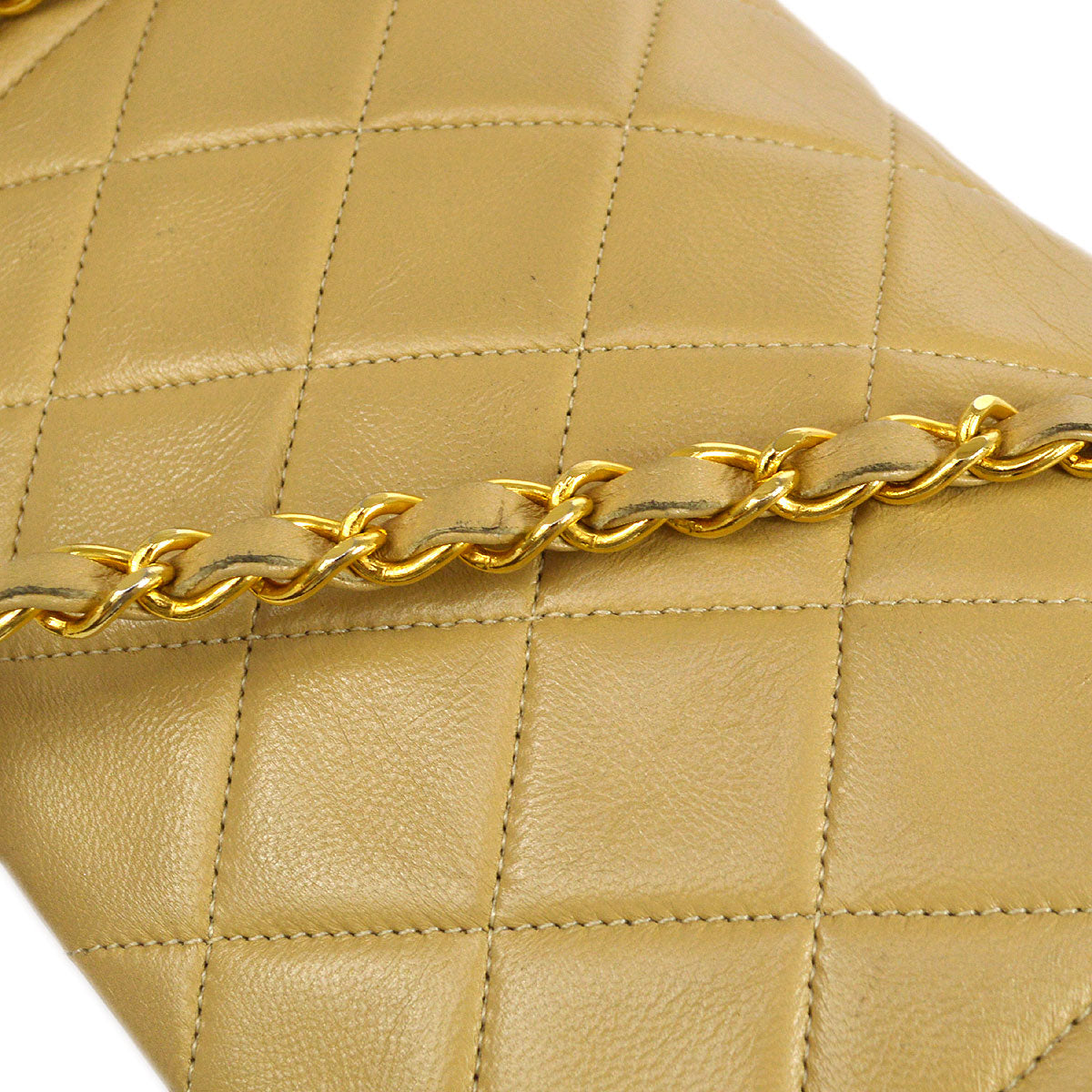 CHANEL 1989-1991 Beige Lambskin Diana Flap Small