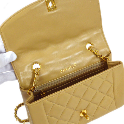 CHANEL 1989-1991 Beige Lambskin Diana Flap Small