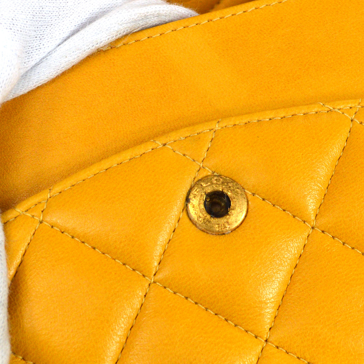 CHANEL 1994-1996 Classic Flap