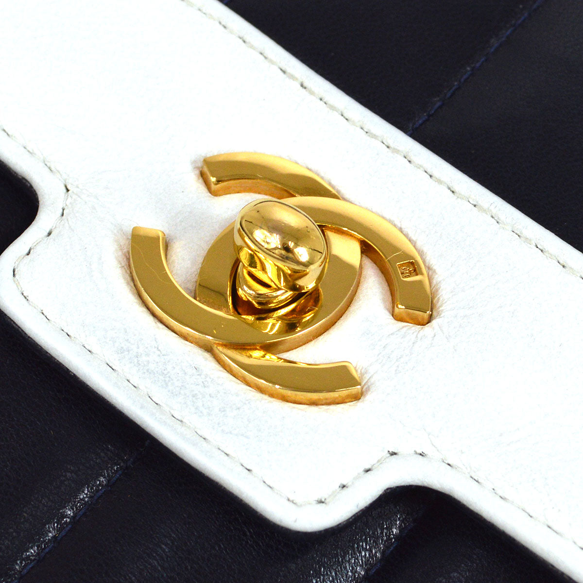 CHANEL 1991-1994 Vertical Border Flap Mini Navy Lambskin