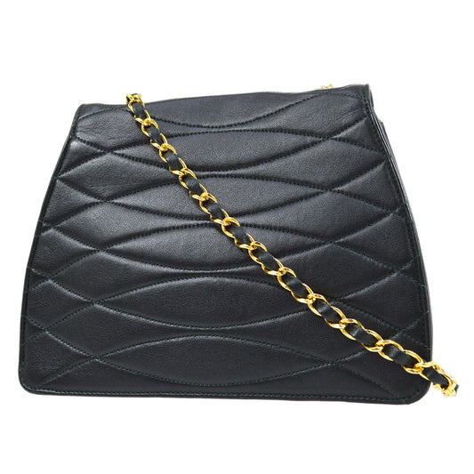 CHANEL 1989-1991 Green Lambskin Diagonal Round Flap Small