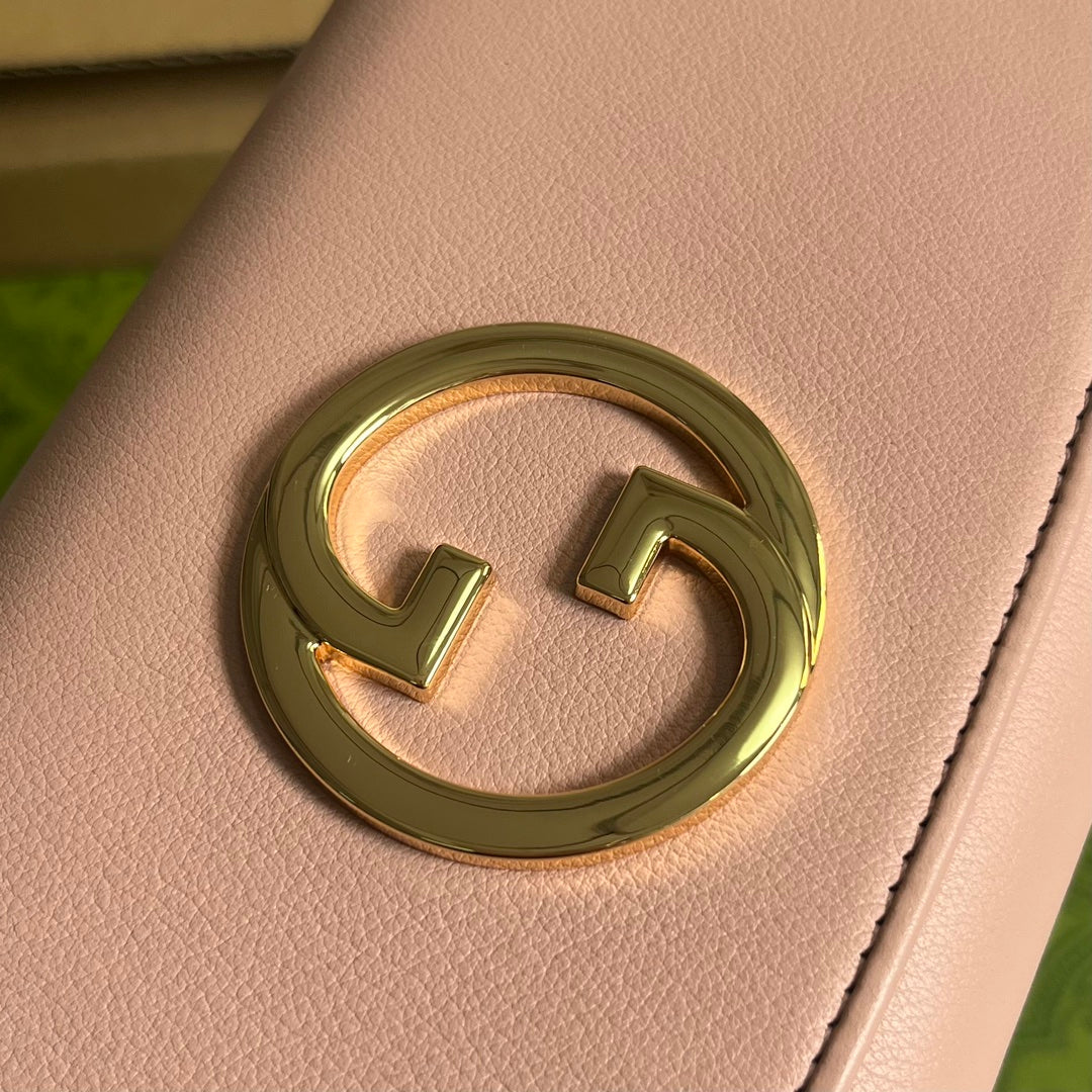 Gucci BLONDIE SHOULDER BAG 21 IN LIGHT PINK CALFSKIN GOLD HARDWARE
