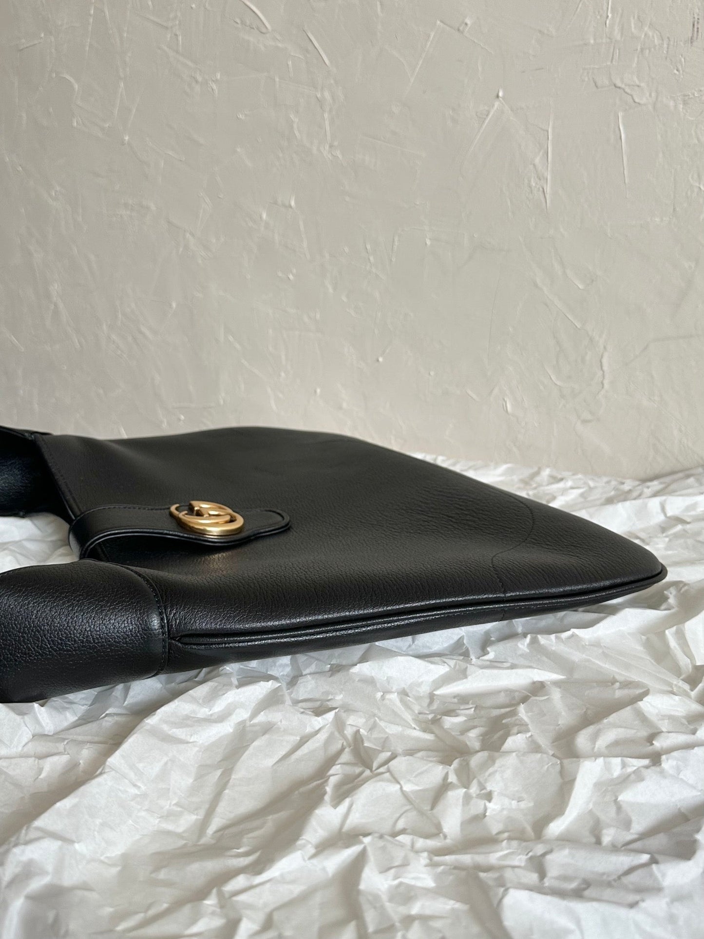 Gucci APHRODITE LARGE 47 SHOULDER BAG IN BLACK CALFSKIN