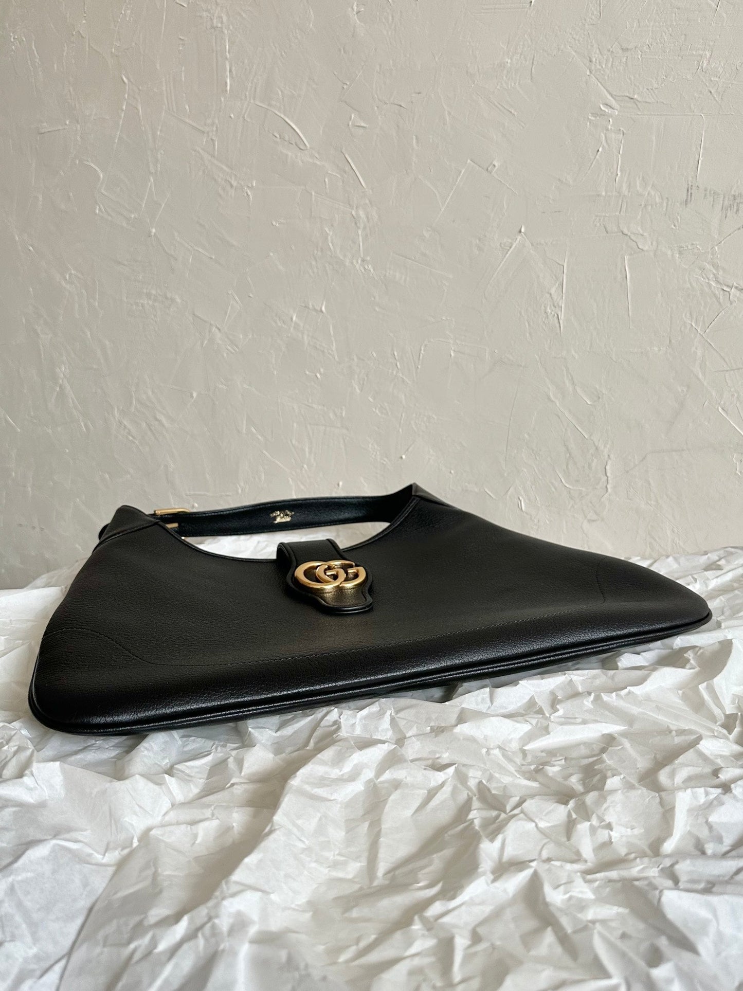 Gucci APHRODITE LARGE 47 SHOULDER BAG IN BLACK CALFSKIN