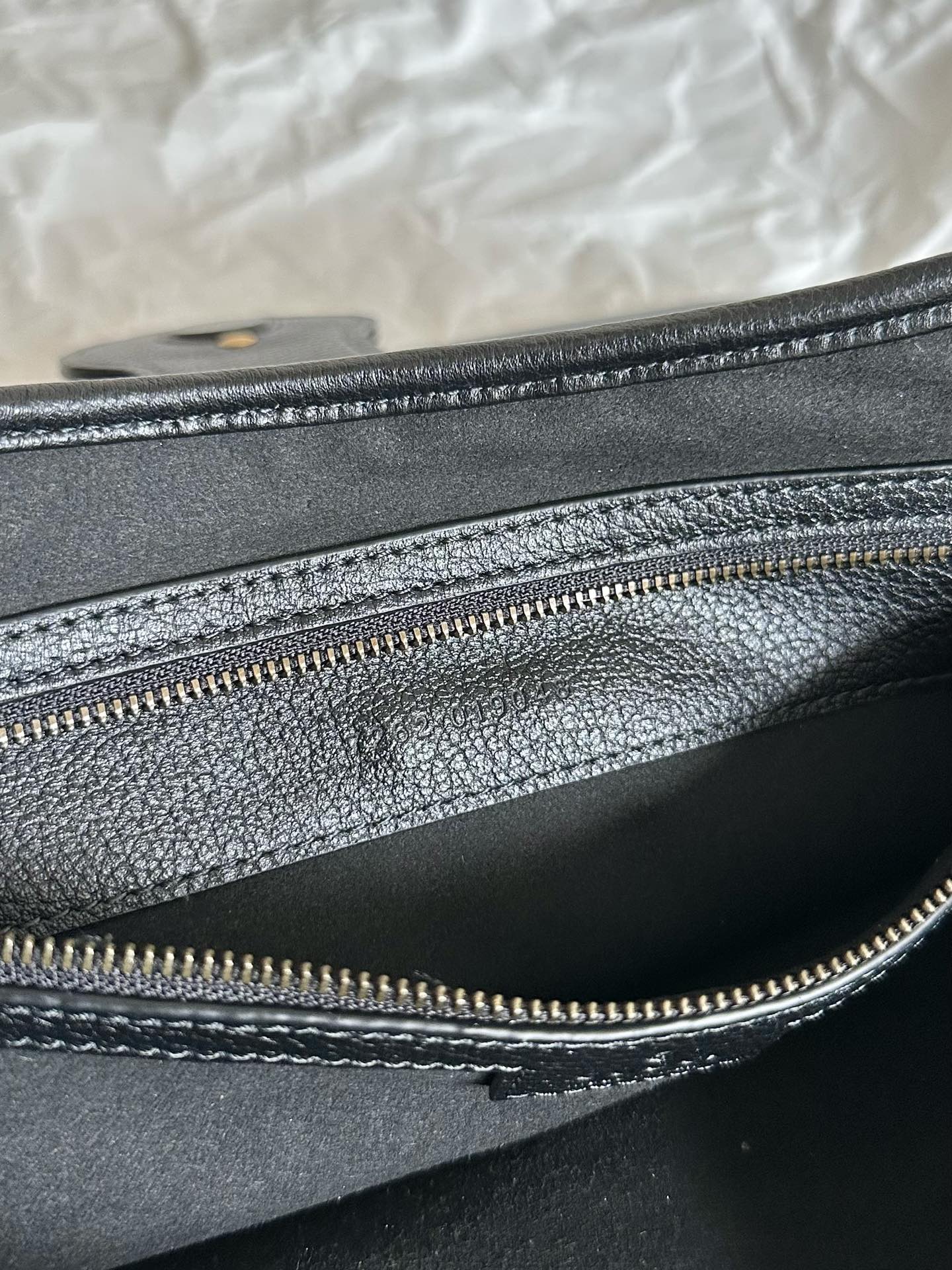 Gucci APHRODITE LARGE 47 SHOULDER BAG IN BLACK CALFSKIN