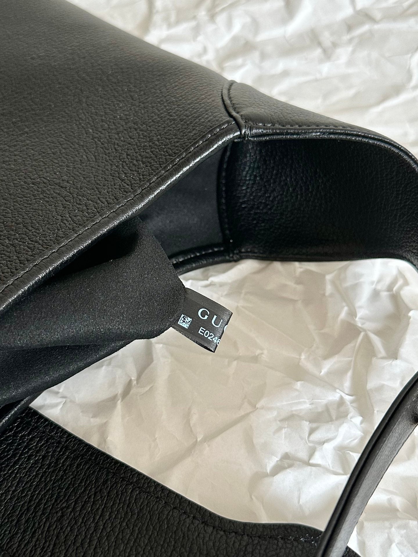 Gucci APHRODITE LARGE 47 SHOULDER BAG IN BLACK CALFSKIN