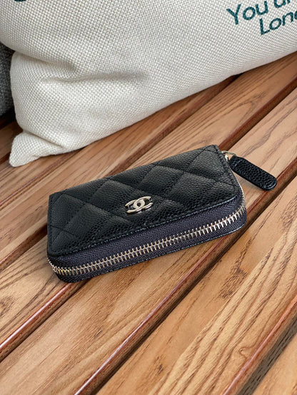 CHANEL zipped wallet 7.5cm black caviar silver hardware