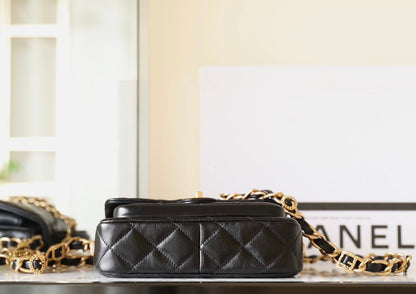 CHANEL 24a flap bag 20cm top handle black  lambskin gold hardware