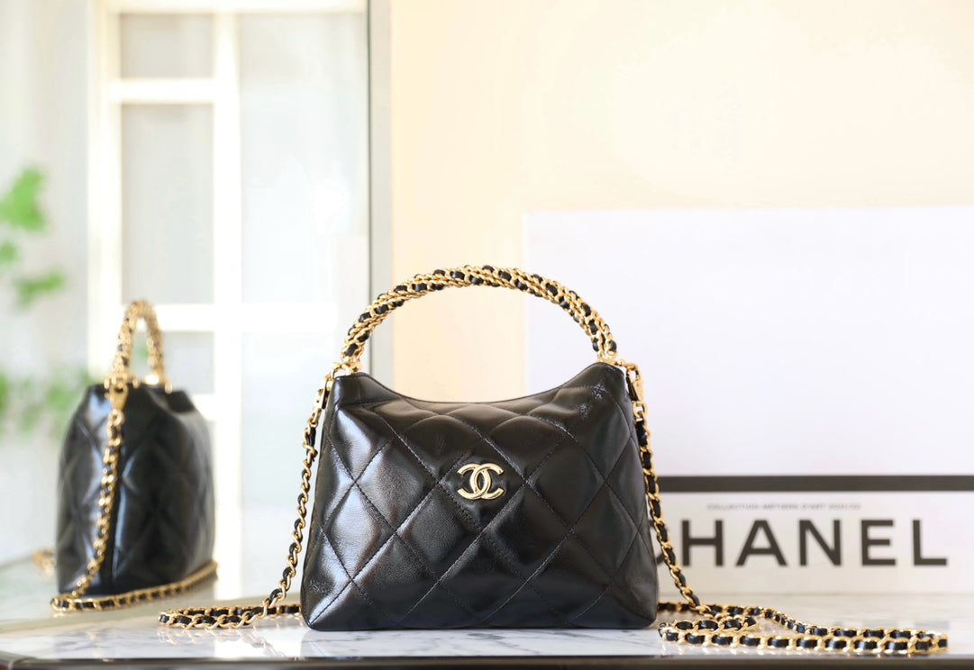 CHANEL 24B Cluth With Chain Black Lambskin Gold Hardware