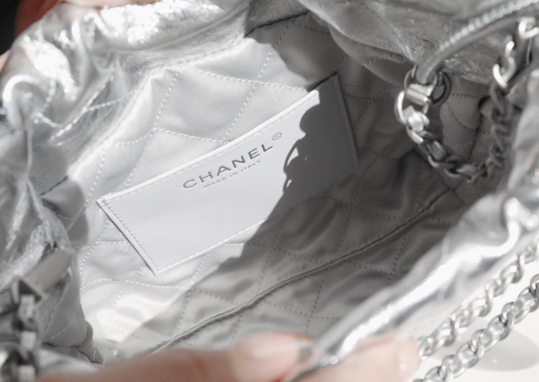 CHANEL 25C Hobo 22 Bag 19cm Silver Metalic Lambskin