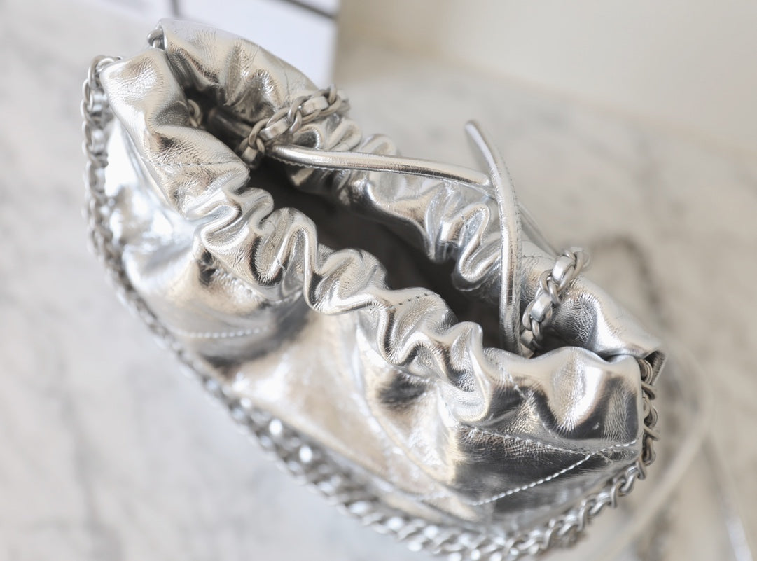 CHANEL 25C Hobo 22 Bag 19cm Silver Metalic Lambskin