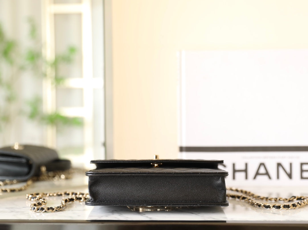CHANEL 25C Top Handle 18cm Black Grained Calfskin