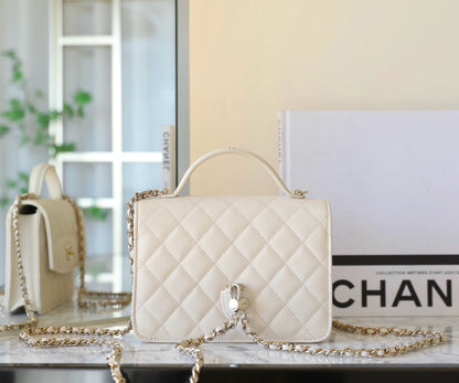CHANEL 25C Top Handle 18cm Cream Grained Calfskin