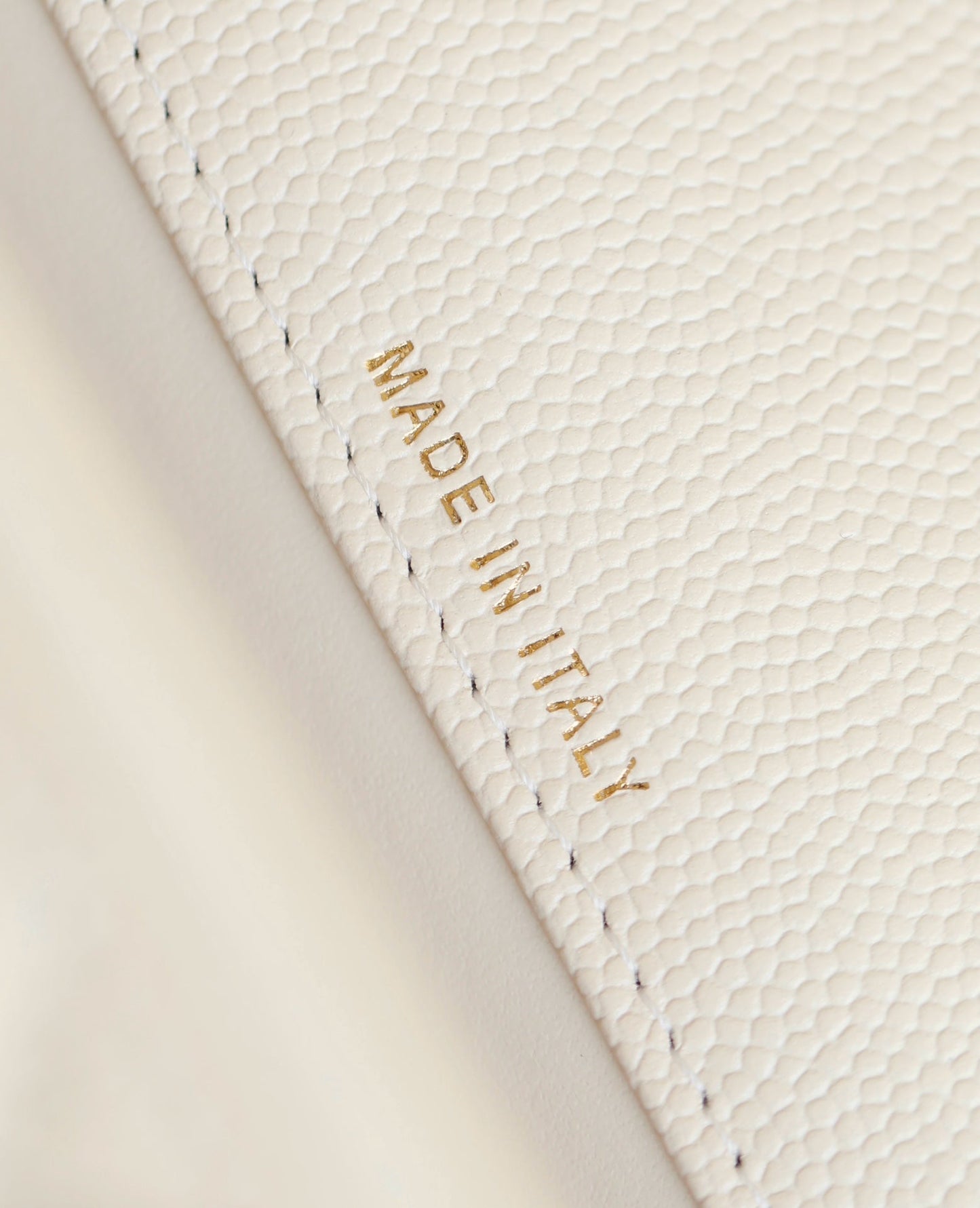 CHANEL 25C Top Handle 18cm Cream Grained Calfskin