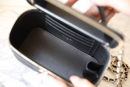 CHANEL 25C Vanity 17cm Black Grained Calfskin