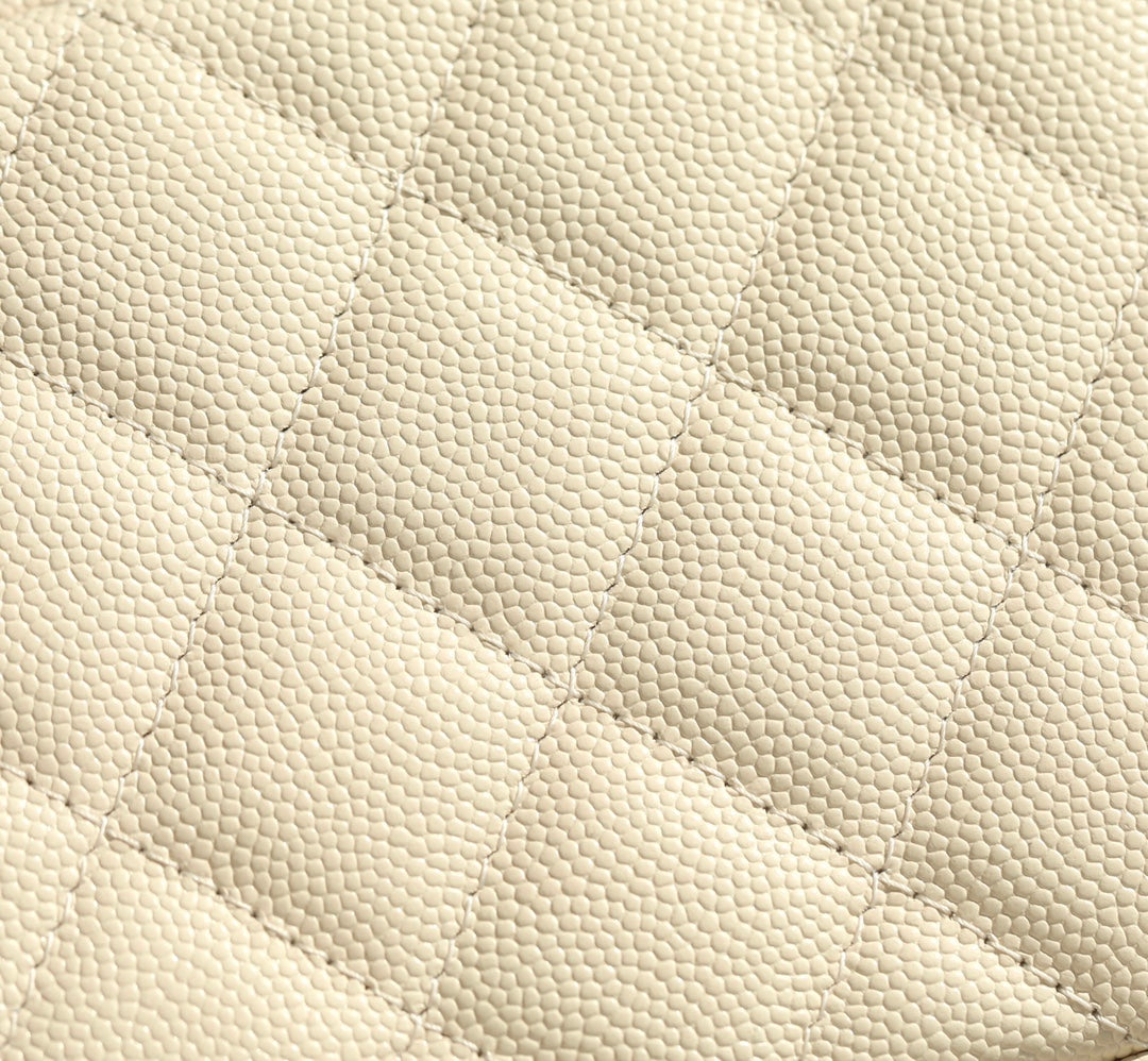 CHANEL 25C Vanity 17cm Cream Grained Calfskin