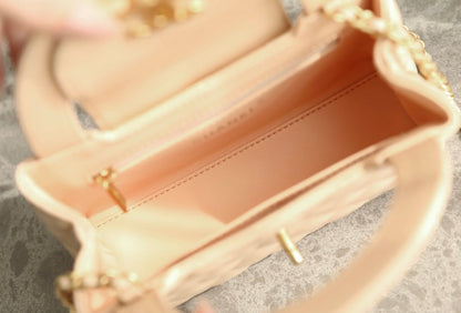 CHANEL 24K Nano 19cm Kelly Shopper Bag Beige Patent Lambskin