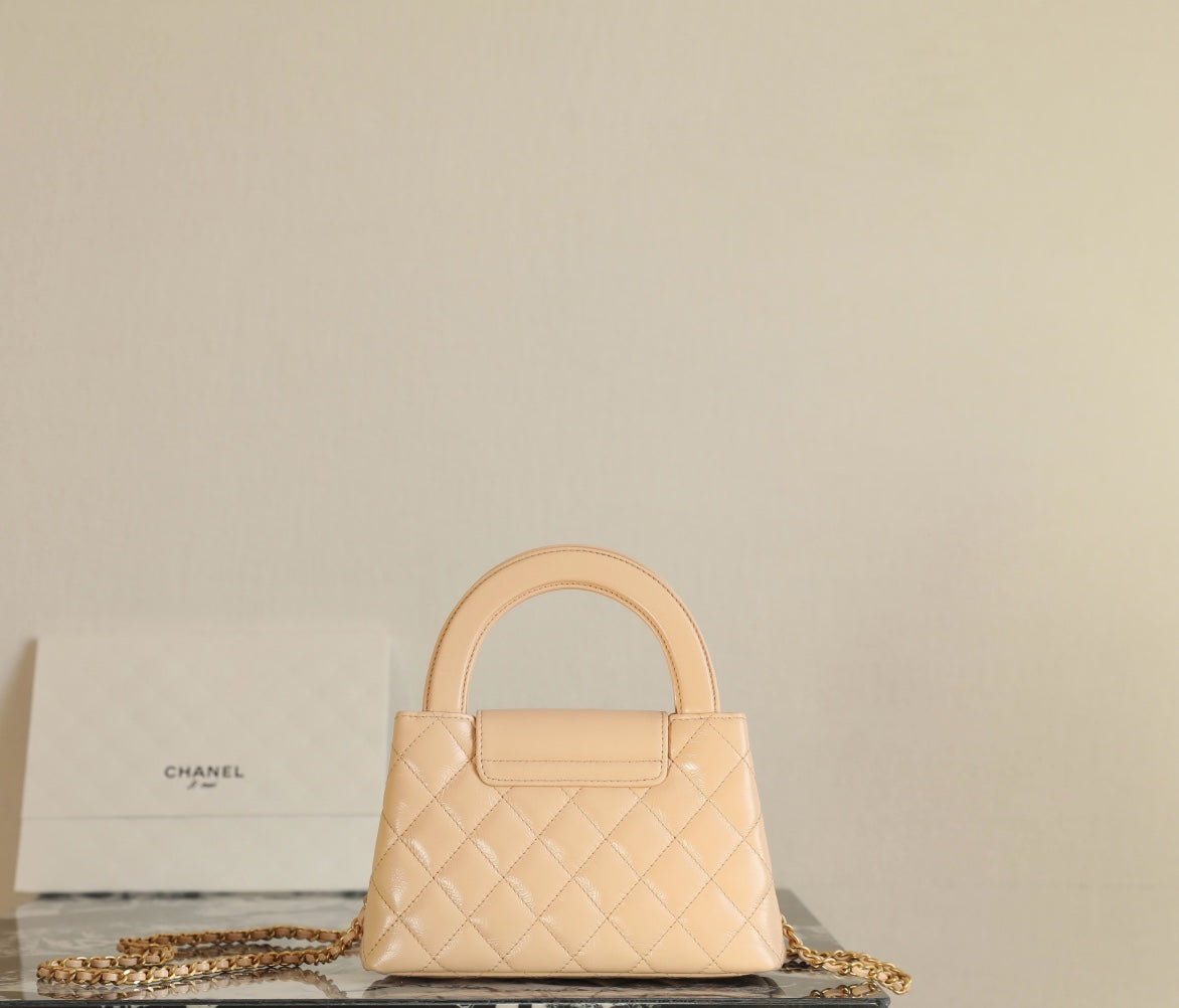 CHANEL 24K Nano 19cm Kelly Shopper Bag Beige Patent Lambskin
