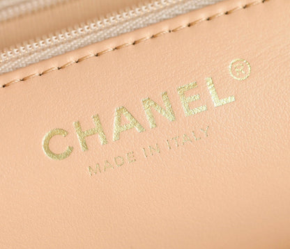 CHANEL 24K Nano 19cm Kelly Shopper Bag Beige Patent Lambskin